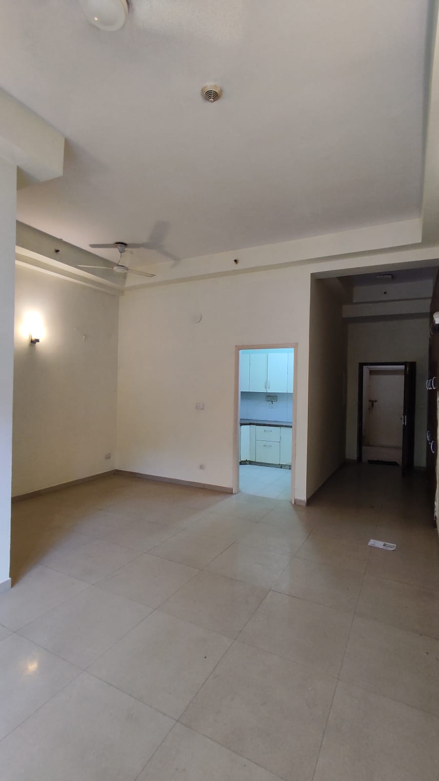 3 bhk flat for rent dlf moti Nagar new delhi